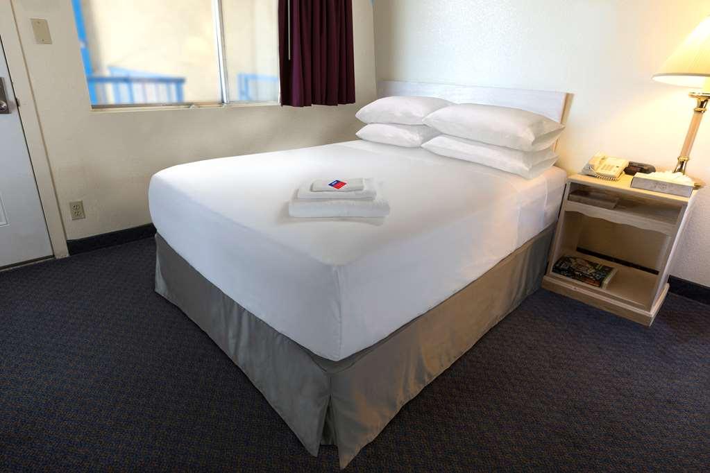 Americas Best Value Inn Holly Springs Camera foto