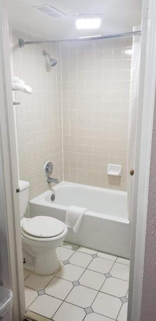 Americas Best Value Inn Holly Springs Esterno foto